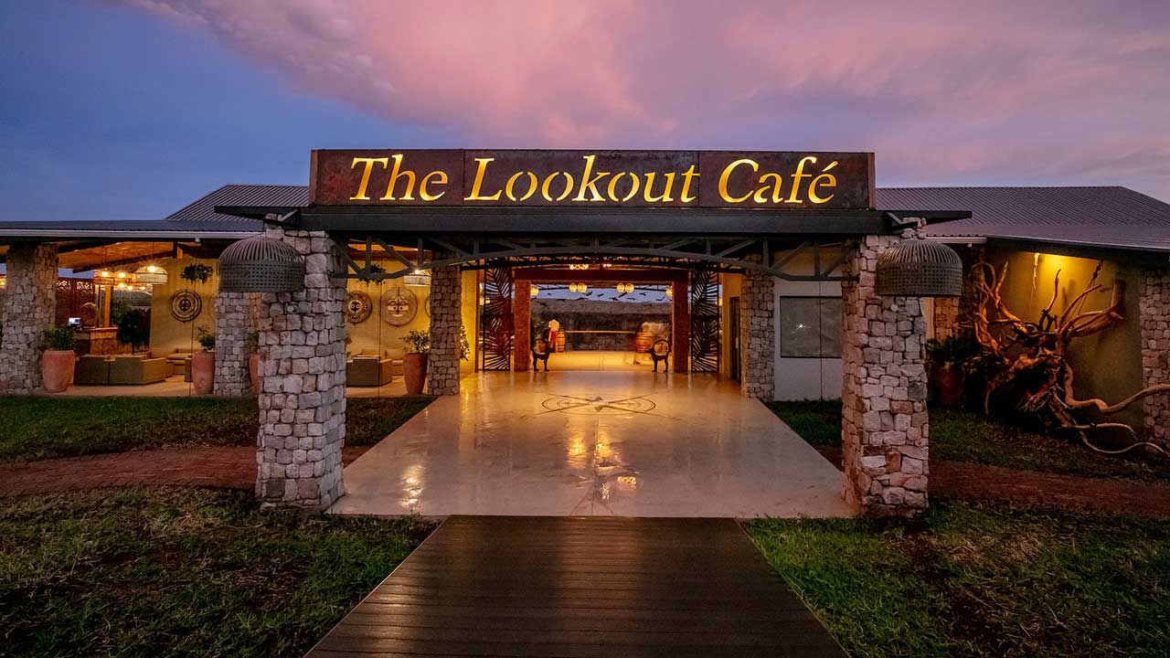 slider-lookout-cafe-victoria-falls-front-entrance-2019